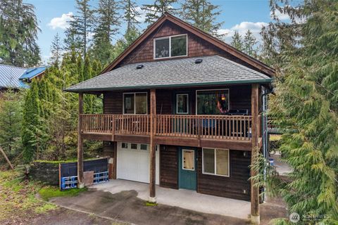 Photo of 11062 Whistler Lane, Deming, WA 98244 (MLS # 2500392)
