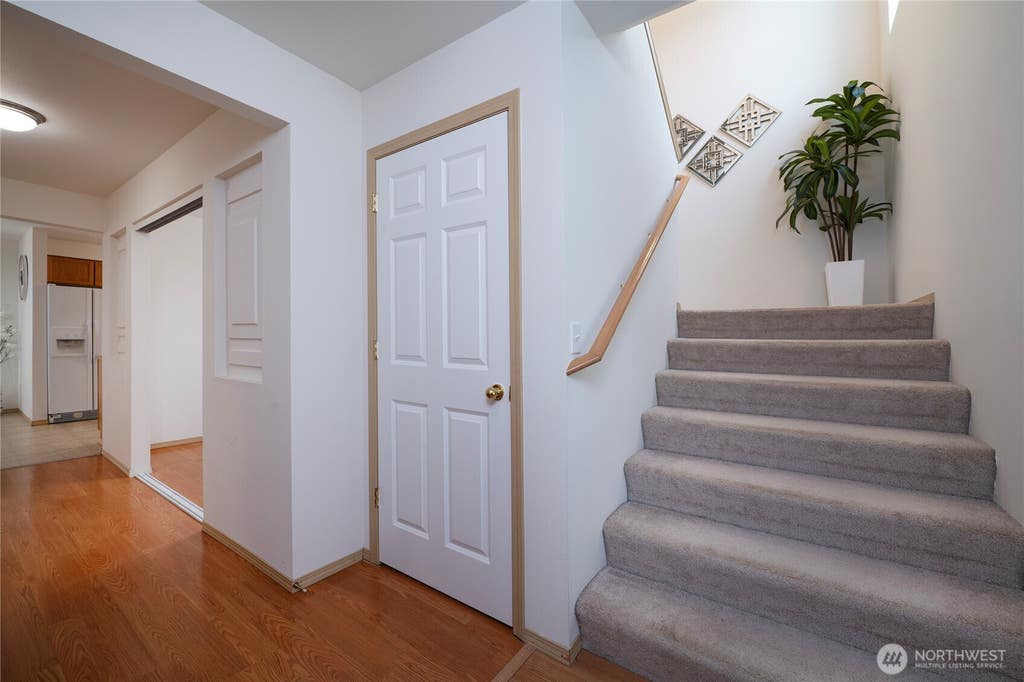 Photo of 926 99th Street SW, Everett, WA 98204 (MLS # 2571226)