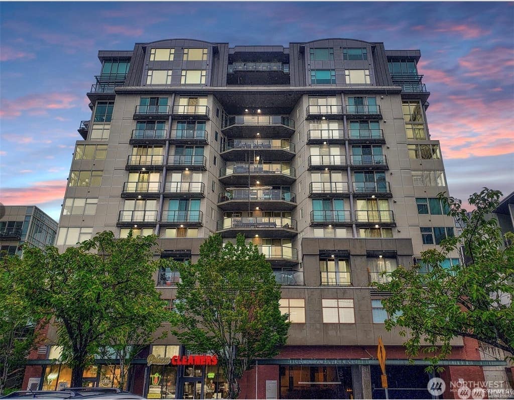 Photo of 1100 106th Avenue NE #704, Bellevue, WA 98004 (MLS # 2569783)
