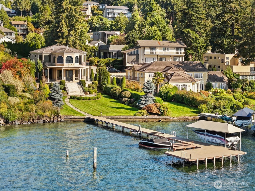 Photo of 6049 NE 135th Street, Kirkland, WA 98034 (MLS # 2584819)