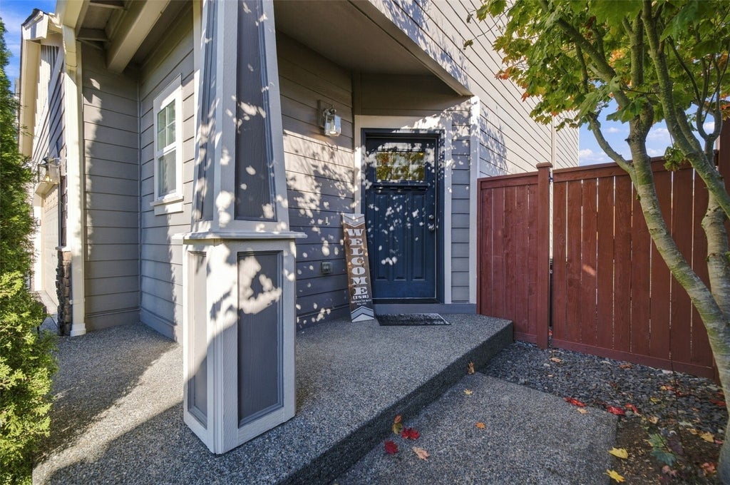 Photo of 24034 221st Lane SE, Maple Valley, WA 98038 (MLS # 2593977)