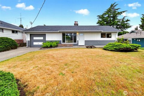 Photo of 6019 S 118th Place, Seattle, WA 98178 (MLS # 2531873)
