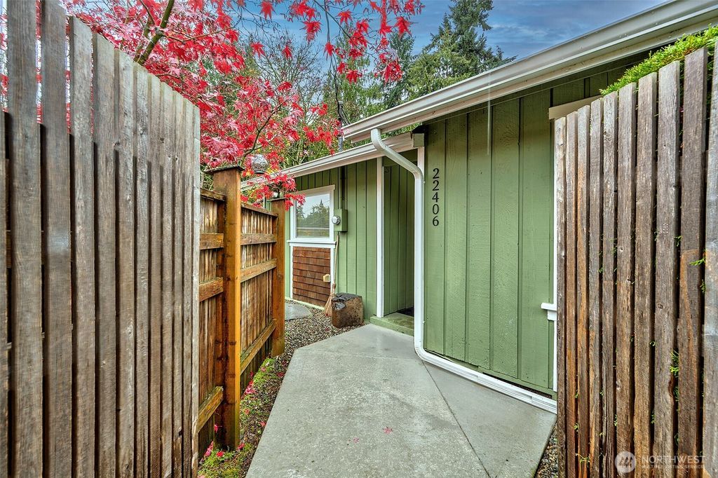 Photo of 22406 53rd Avenue W, Mountlake Terrace, WA 98043 (MLS # 2453301)