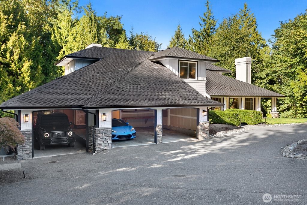 Photo of 12633 75th Street SE, Snohomish, WA 98290 (MLS # 2435197)