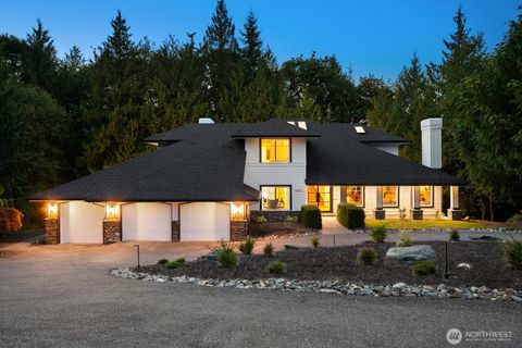 Photo of 12633 75th Street SE, Snohomish, WA 98290 (MLS # 2435197)