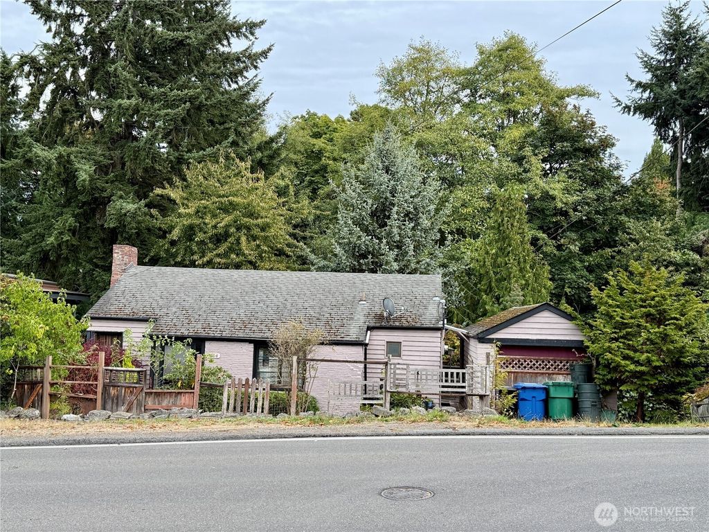 Photo of 9104 28th Avenue NW, Seattle, WA 98117 (MLS # 2438650)
