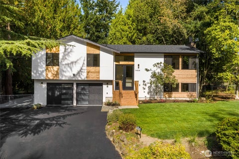 Photo of 14526 SE 178th Place, Renton, WA 98058 (MLS # 2585662)