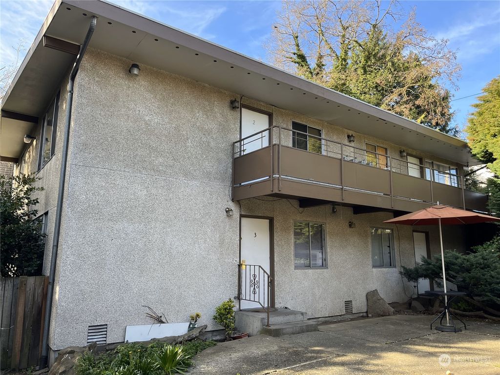 Photo of 9322 Stone Avenue N, Seattle, WA 98103 (MLS # 2239253)