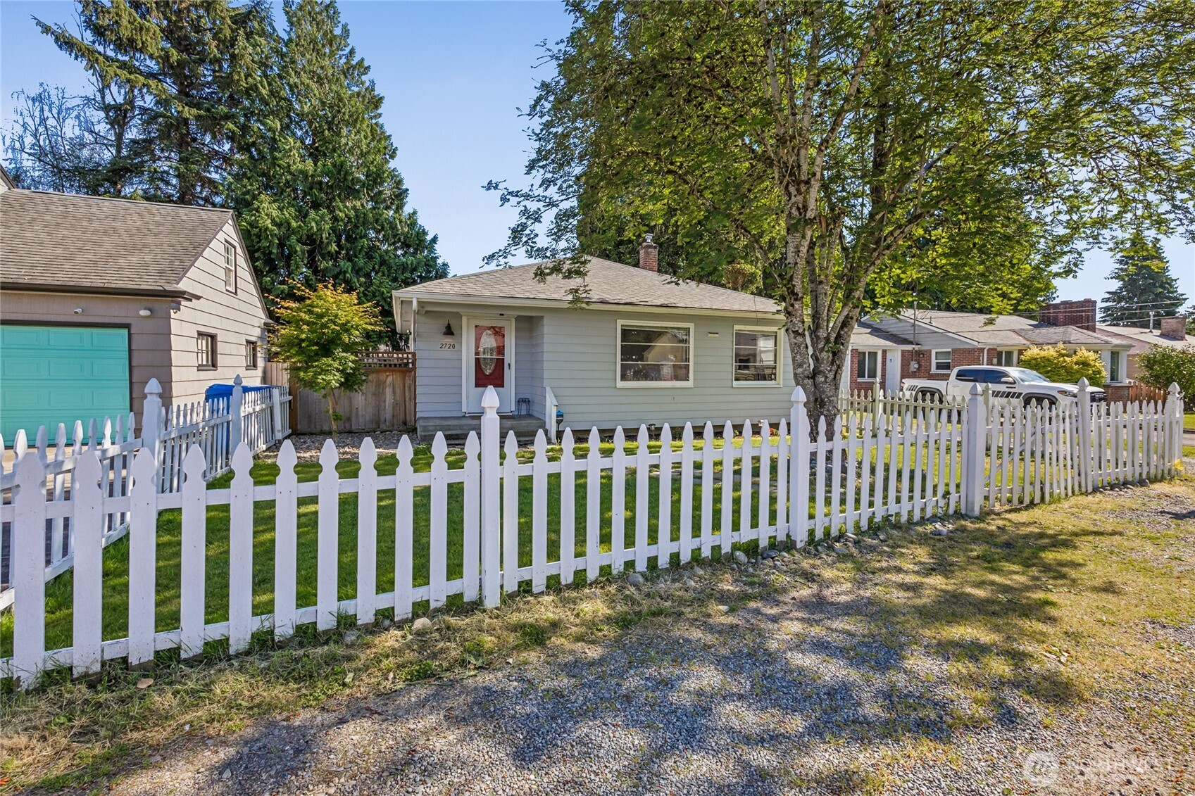 2720 Linden Lane