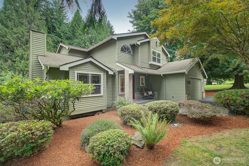 Photo of 24116 107th Drive SE, Woodinville, WA 98077 (MLS # 2543965)