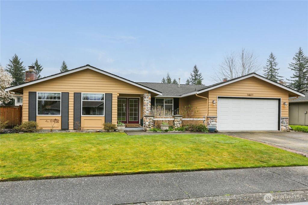 Photo of 14611 SE 167th Place, Renton, WA 98058 (MLS # 2503132)
