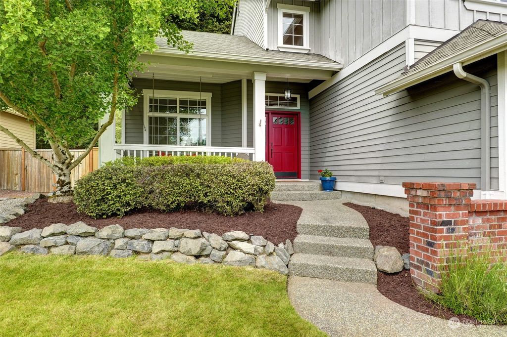 Photo of 6201 119th Place SE, Bellevue, WA 98006 (MLS # 2249523)