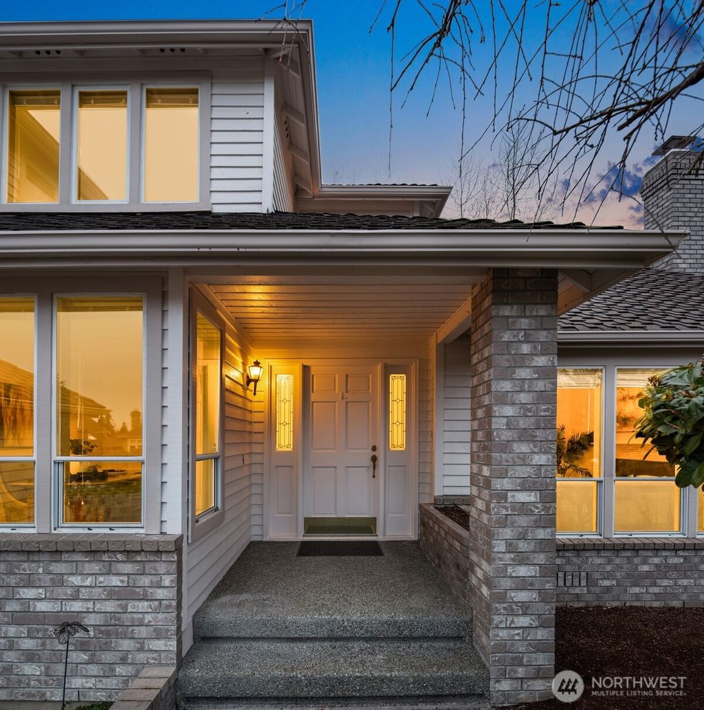 Photo of 13710 SE 186th Place, Renton, WA 98058 (MLS # 2334153)