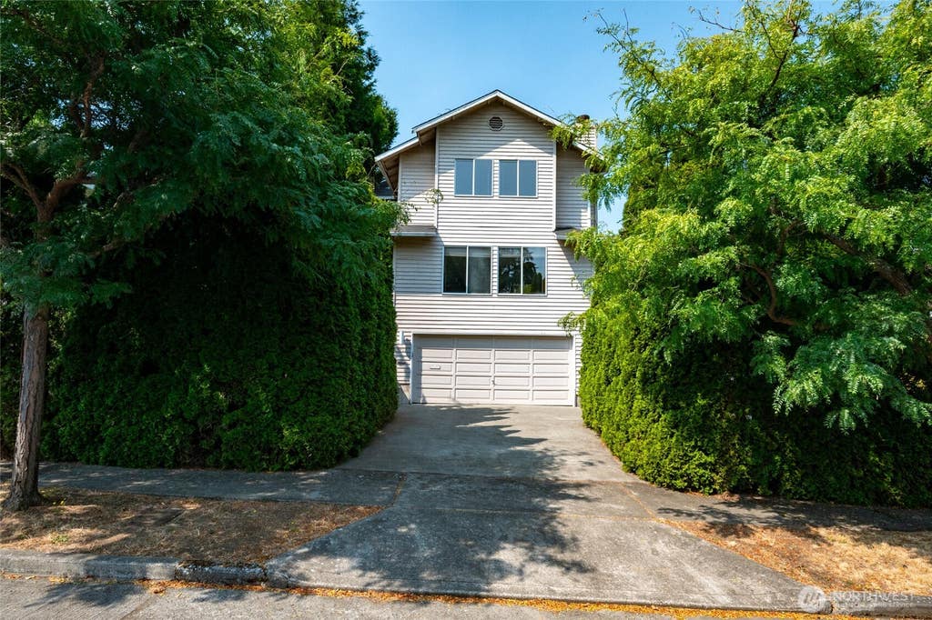 Photo of 4407 30th Avenue W, Seattle, WA 98199 (MLS # 2568205)