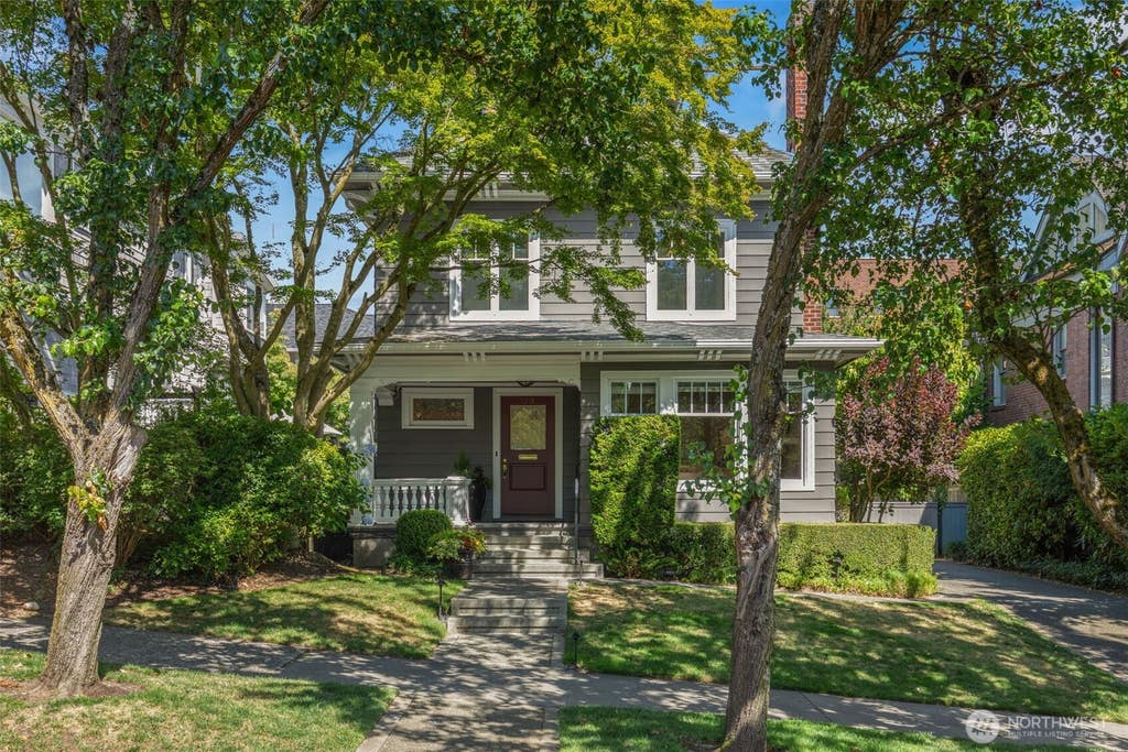 Photo of 1218 3rd Avenue W, Seattle, WA 98119 (MLS # 2551948)