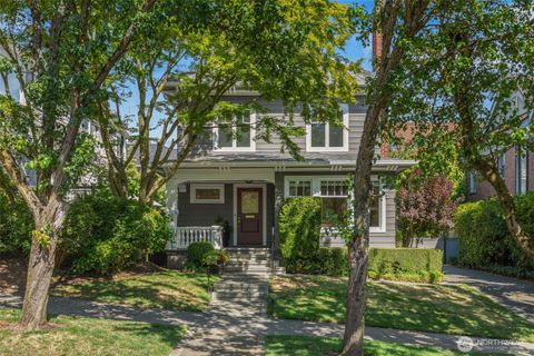 Photo of 1218 3rd Avenue W, Seattle, WA 98119 (MLS # 2551948)