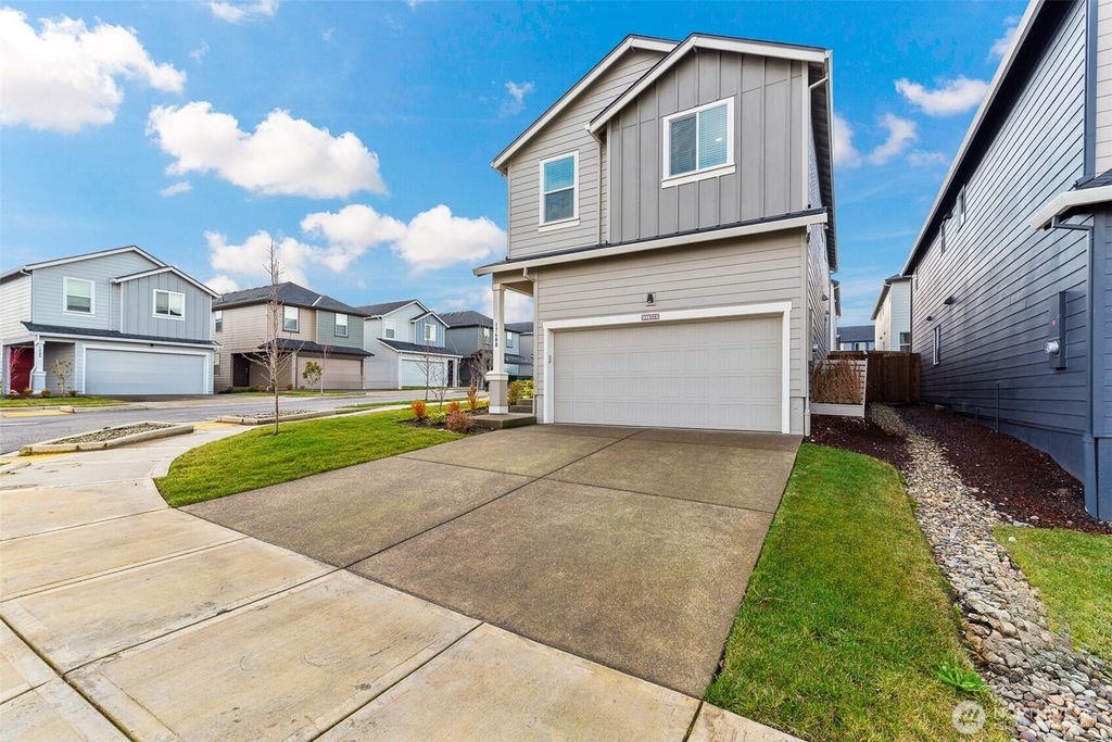 Photo of 17408 NW 10th Avenue, Ridgefield, WA 98642 (MLS # 2466806)