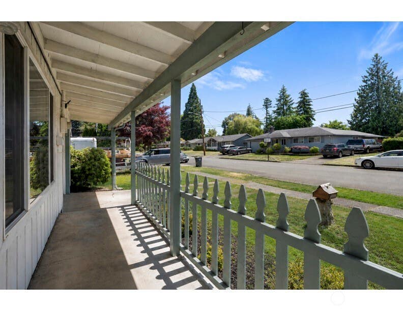 Photo of 1005 20th Street SE, Auburn, WA 98002 (MLS # 2572944)
