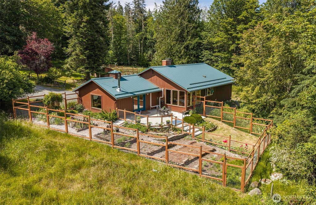 Photo of 477 Glass Road, Port Angeles, WA 98362 (MLS # 2544292)