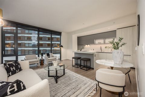 889 Avenue Square NE 311 Bellevue WA 98004