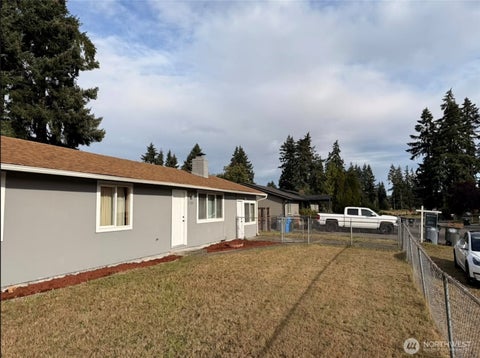 Photo of 17106 6th Avenue Ct E, Spanaway, WA 98387 (MLS # 2587790)
