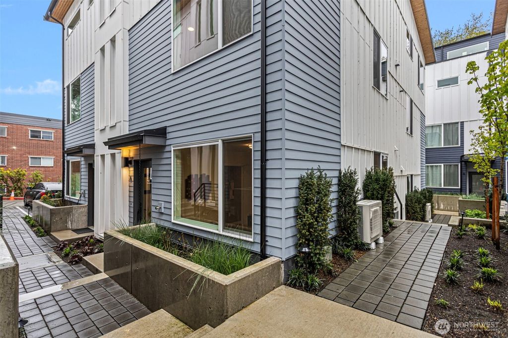 Photo of 2527 29th Avenue S #A, Seattle, WA 98144 (MLS # 2512374)