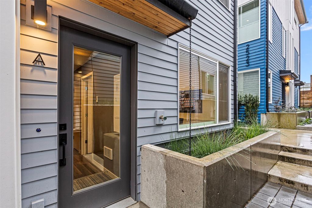 Photo of 2527 29th Avenue S #A, Seattle, WA 98144 (MLS # 2512374)