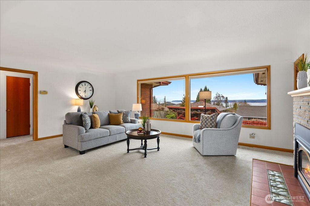 Photo of 411 Crown Drive, Everett, WA 98203 (MLS # 2477868)