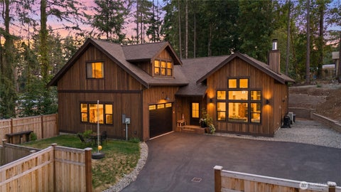 Photo of 7513 182nd Ave E AVE, Bonney Lake, WA 98391 (MLS # 2556223)