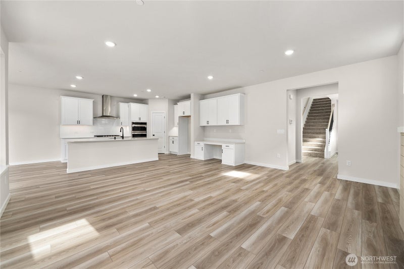 3946 Flat Top Drive