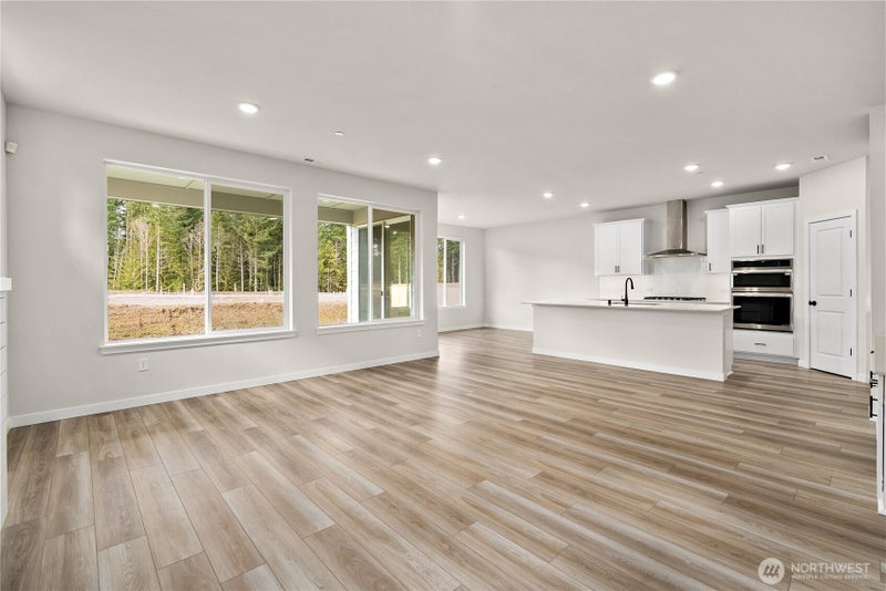 3946 Flat Top Drive