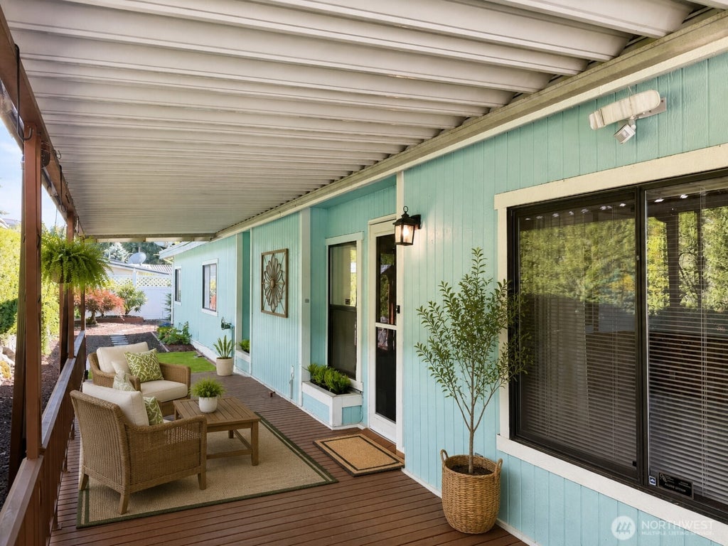 Photo of 2500 S 370th Street #222, Federal Way, WA 98003 (MLS # 2554849)