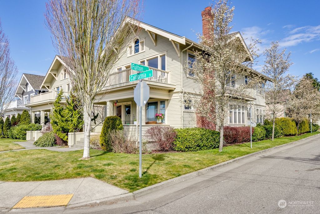 Photo of 2511 California Street #C, Everett, WA 98201 (MLS # 2050565)