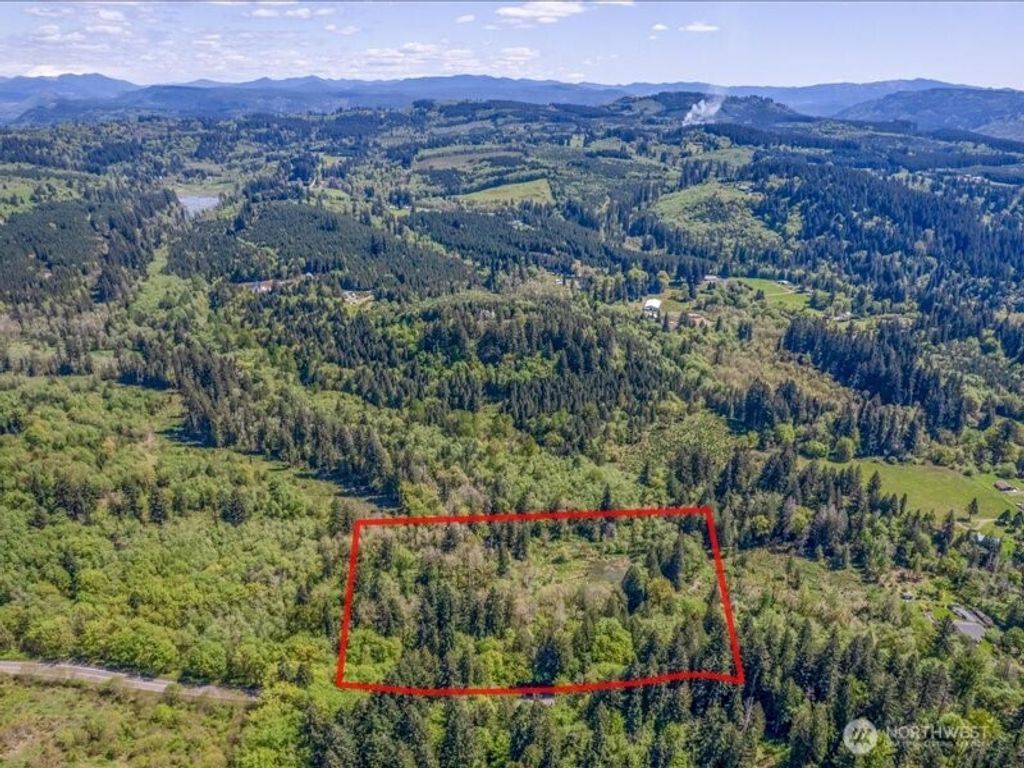 Photo of 2 NE Lewisville Highway, Yacolt, WA 98675 (MLS # 2513559)