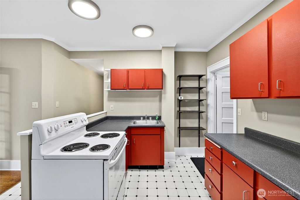 Photo of 132 30th Avenue, Seattle, WA 98122 (MLS # 2460614)