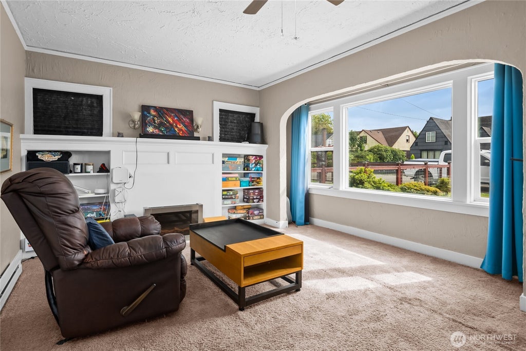 Photo of 2412 Aberdeen Avenue, Aberdeen, WA 98520 (MLS # 2583139)