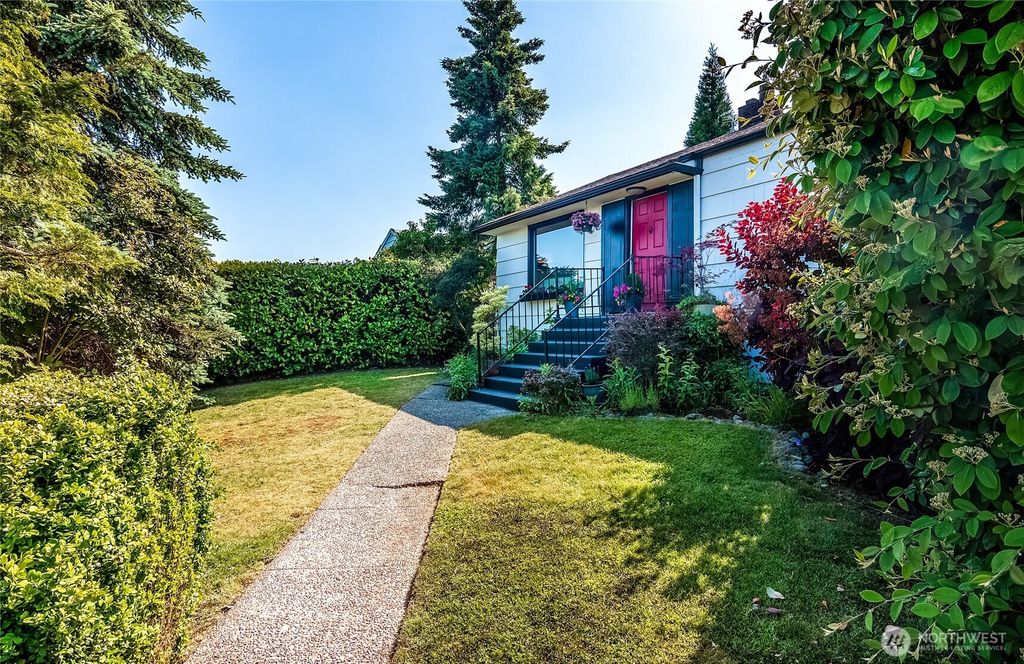 Photo of 3831 37th Avenue SW, Seattle, WA 98126 (MLS # 2378222)