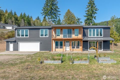 109 Stewart Spur 1 Kelso WA 98626