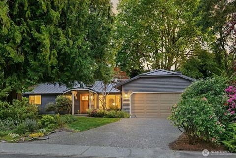 Photo of 13038 NE 184th Place, Bothell, WA 98011 (MLS # 2524995)