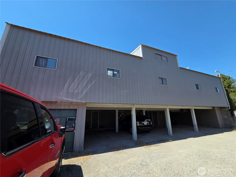 110 Westake Road 1-4