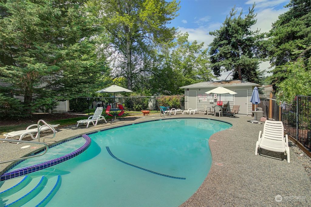 Photo of 4202 Factoria Boulevard SE #D-10, Bellevue, WA 98006 (MLS # 2248093)