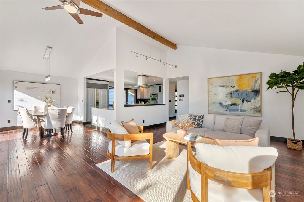 Photo of 4727 132nd Avenue SE, Bellevue, WA 98006 (MLS # 2277002)