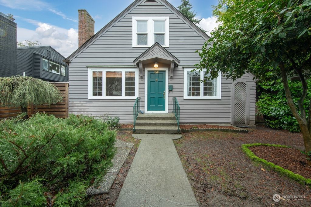 Photo of 1518 McGilvra Boulevard E, Seattle, WA 98112 (MLS # 2189257)