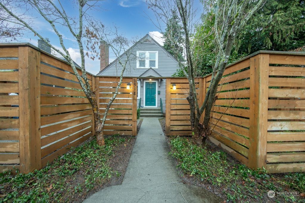 Photo of 1518 McGilvra Boulevard E, Seattle, WA 98112 (MLS # 2189257)