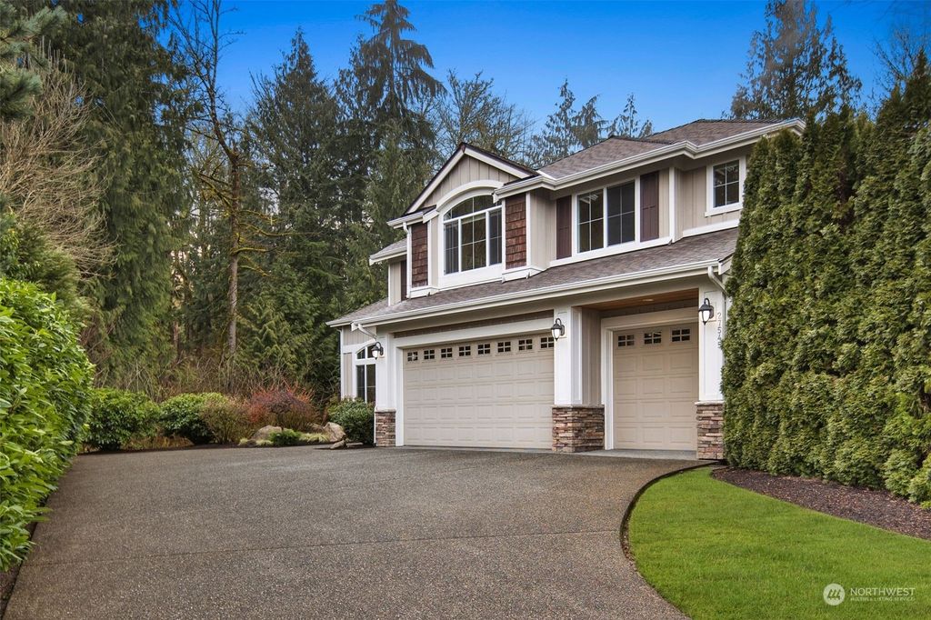 Photo of 27545 SE 31st Place, Sammamish, WA 98075 (MLS # 2037694)