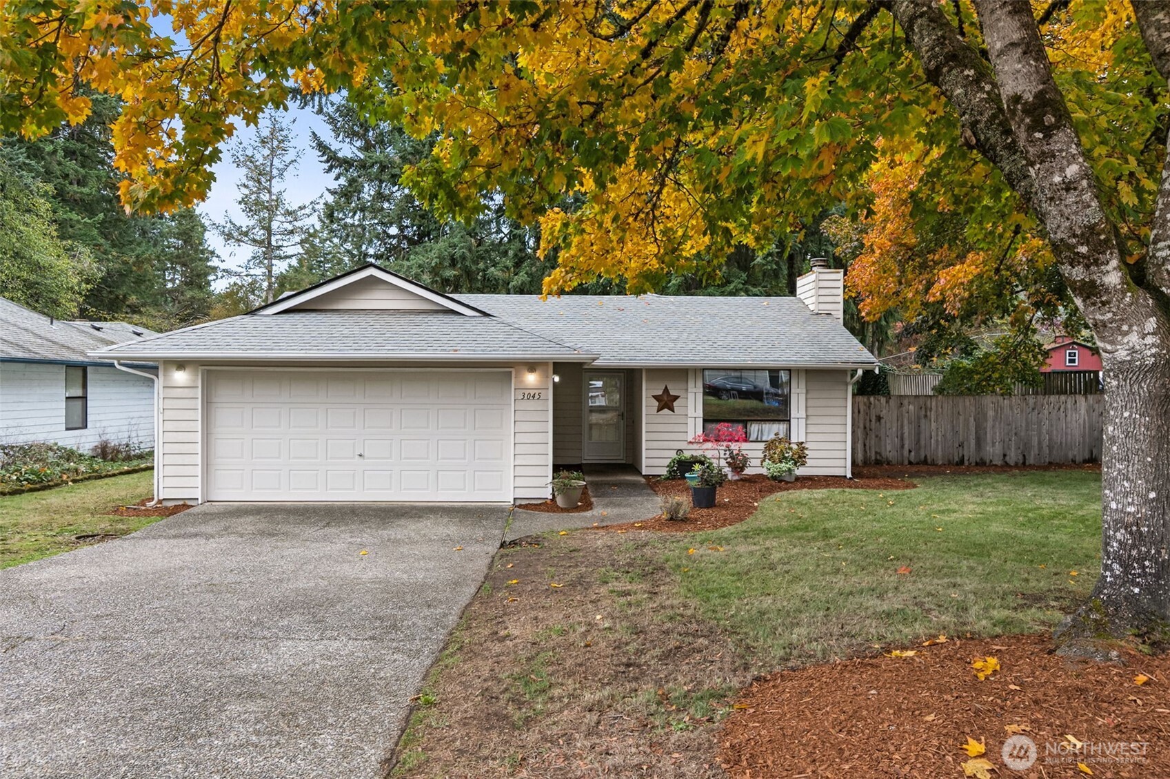 3045 Carpenter Hills Loop SE