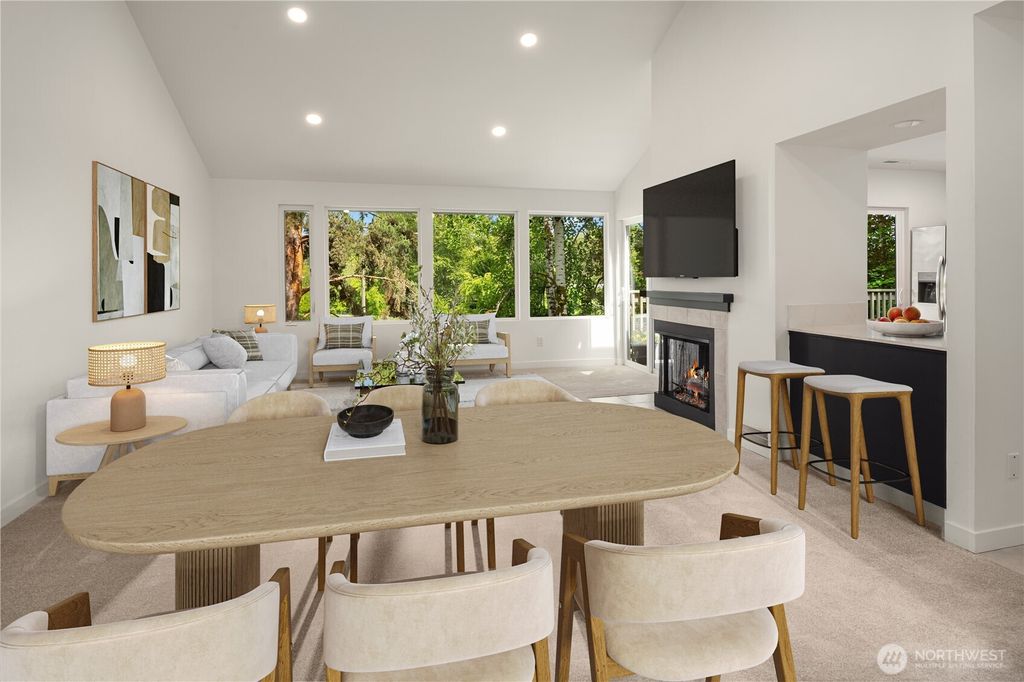 Photo of 1101 Bellefield Park Lane #1356, Bellevue, WA 98004 (MLS # 2373593)