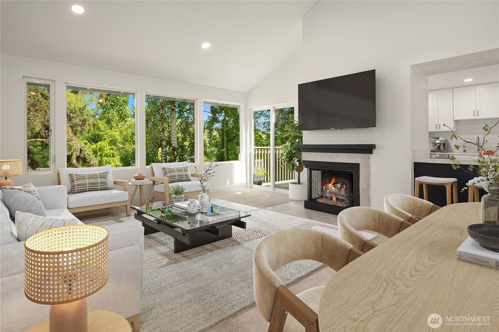 Photo of 1101 Bellefield Park Lane #1356, Bellevue, WA 98004 (MLS # 2373593)