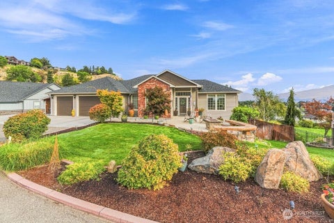 Photo of 1506 Anton ST, Wenatchee, WA 98801 (MLS # 2578880)