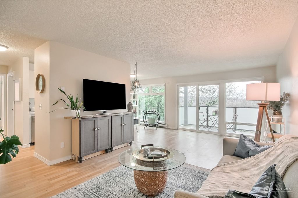 Photo of 15154 65th Avenue S #908, Tukwila, WA 98188 (MLS # 2020776)